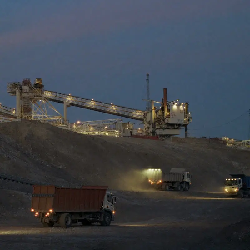 Tornillería de alta resistencia para minería e industria pesada